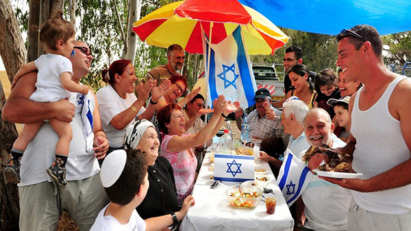 Människor i Israel - Foto: Shutterstock.com
